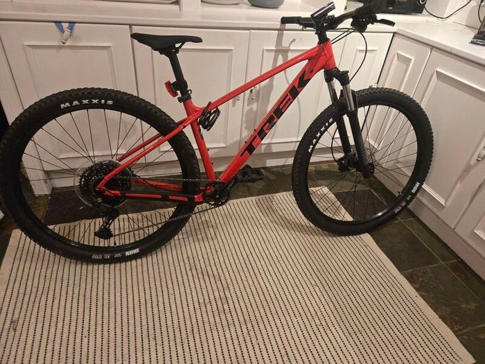 Trek Marlin 6 Bike