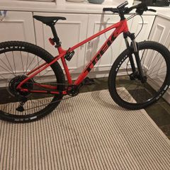 Trek Marlin 6 Bike