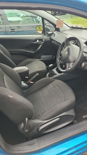 2013 Peugeot 208