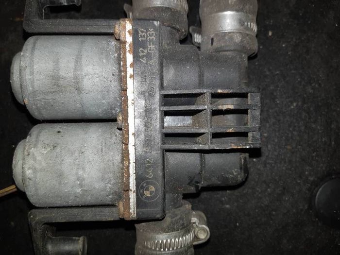 Bmw E39 5 Series E53 X5 Dual Heater Water Valve