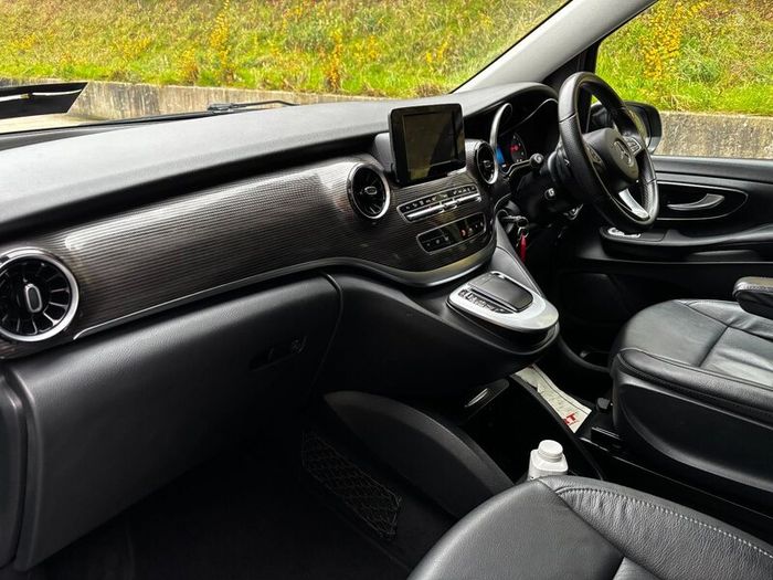 Mercedes-Benz V-Class 2023