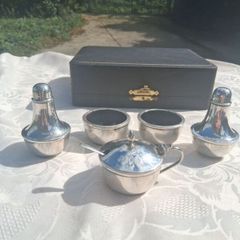 Joseph Gloster Sterling Silver Cruet Set(1935 160 grams)