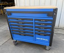 Brand New 12 Drawer Tool Chest Full Of Tools