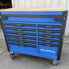Brand New 12 Drawer Tool Chest Full Of Tools