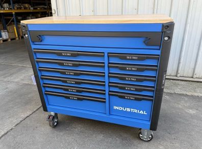 Brand New 12 Drawer Tool Chest Full Of Tools