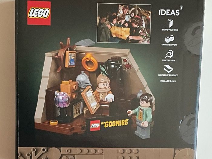 Lego 40773 the goonies walshes' attic