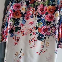 ZARA floral bouquet Sz XS (Fit 8-10UK)