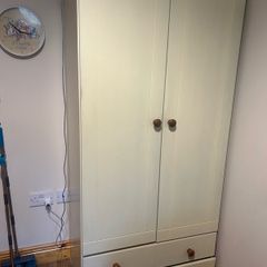 wardrobe