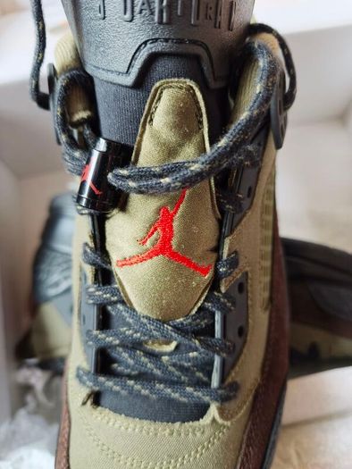 Jordan Spizike Low