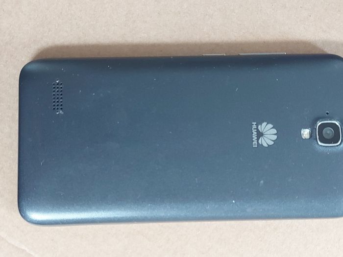 HUAWEI Y5, Model Y560-L01, Activation Locked, in very good cosmetic condition