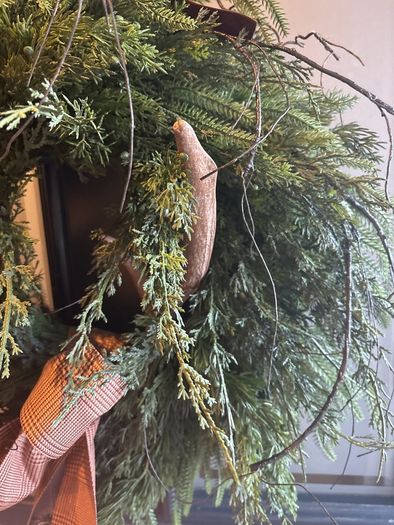 Stunning over 70 cm faux wreath vintage bow and antlers