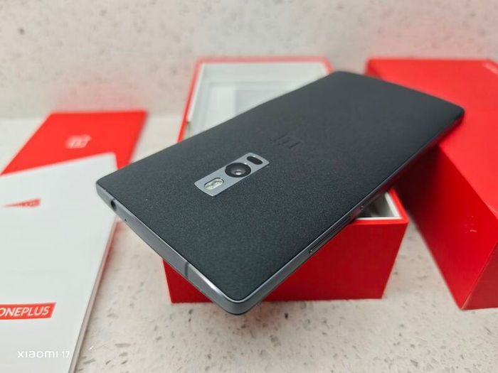OnePlus 2 Retro Phone As New
