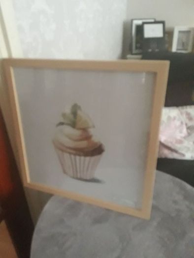 Framed Cupcake Picture