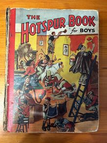 Vintage annual:'The Hotspur Book for Boys' 1943