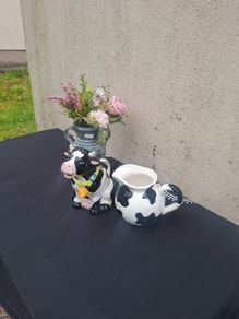 By post only 2 ceramic cow pitchers