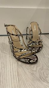 Women shoes