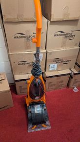 Carpet cleaner