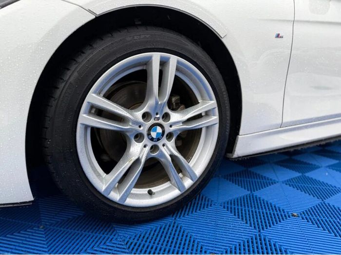 BMW 3-Series 2016