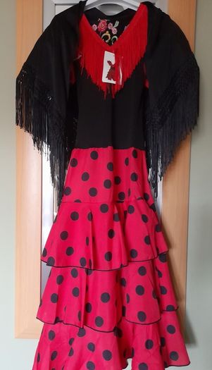 Girl's BRAND New Spanish Costume Dress