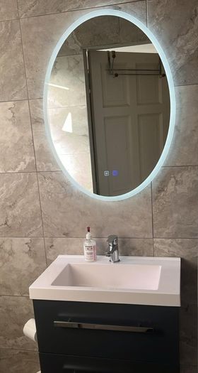 LED Mirrors Ensuite Many Sizes and Shapes Bathroom Bedroom Bluetooth Speakers Demister Antifog Fog Free Makeup Dual LED Bright Light Adjustable Brightness Touch Sensor