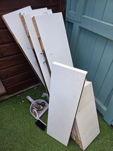White Shelves 10 Piece Set Living Room  Bedroom  Excellent Condition