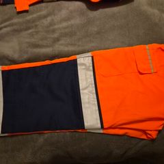 Hi vis work trousers 34 reg.