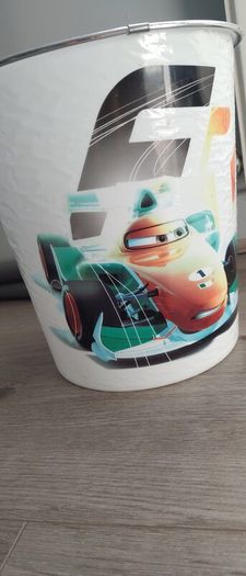 MC queen bucket never used