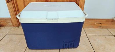 Rubbermaid Cooler box