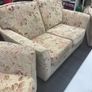 sofa and 2 armchairs Image 3