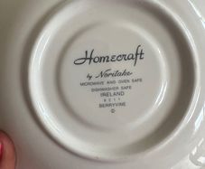 31-piece Noritake Homecraft Berryvine set
