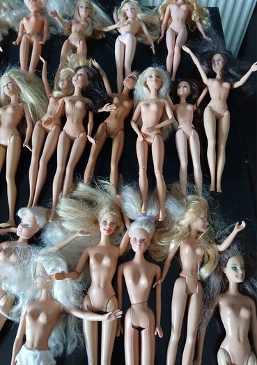31 Barbie dolls range from 1966 and 1999