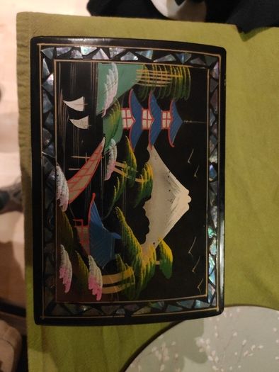 Vintage lacquered musical jewellery box