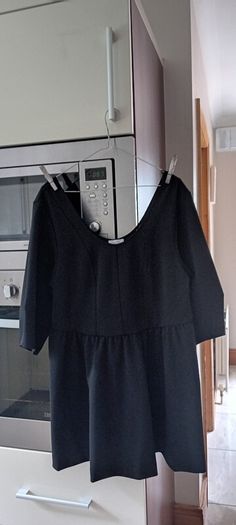 ladies dresses/jeans etc