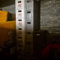 Beer bottle crates free