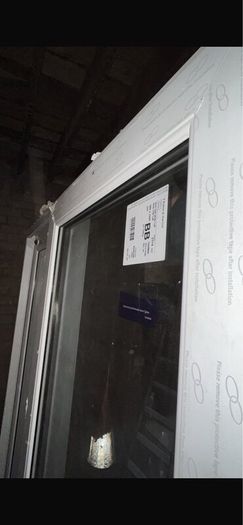 Sliding Door