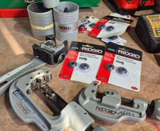 Pipe cutter