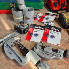Pipe cutter