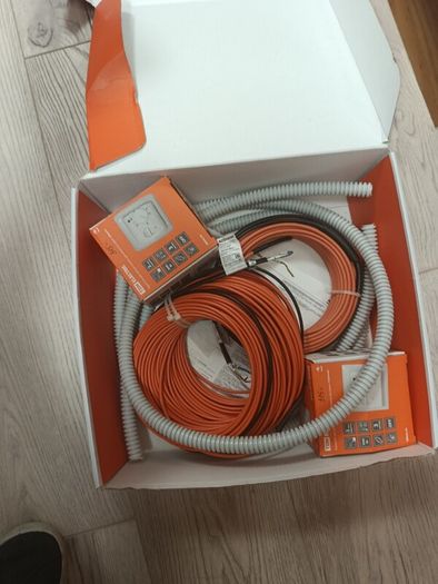 Electric heating floor , thermostat