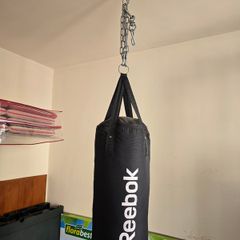 Reebok Punch Bag with Ceiling Mount & Chain