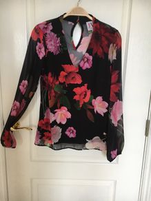 Floral long sleeve top
