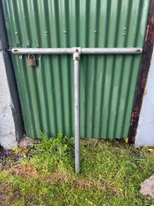 Single T bar clothes line (height cut down for size)