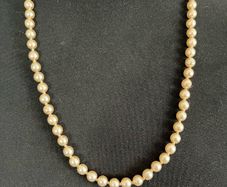 pearl necklace