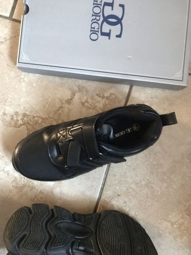 boys black shoe size 1