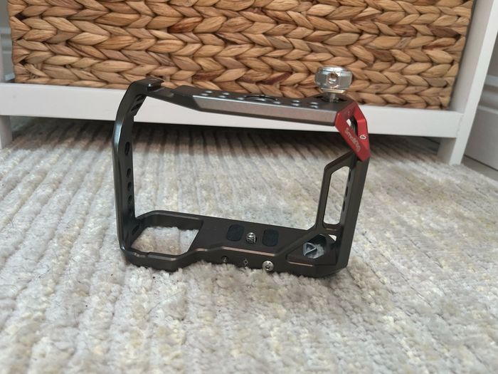 smallrig cage