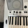 yamaha keyboard & stand Image 5