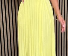 yellow dress
