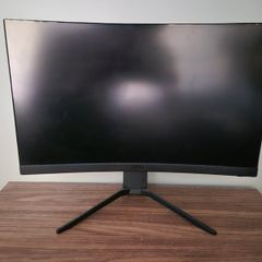 Gaming Monitor / MSI MAG241C / 144Hz 1080p /