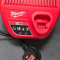 Milwaukee m12  charger