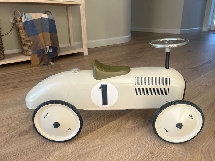 Vintage Style Kids Car