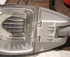 Flood light for pole